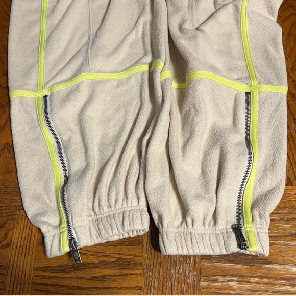 Free People Movement Arena Multi-Zip Joggers Size L EUC - Picture 8 of 13